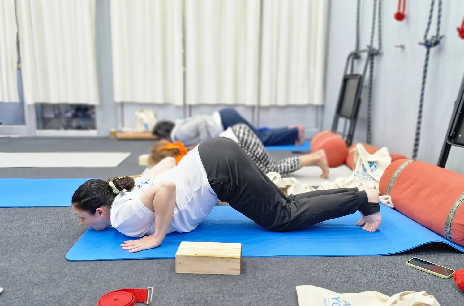 200 Hour Yoga TTC Session